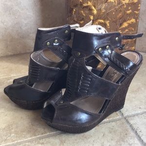 Nadara brown heel size 7 1/2